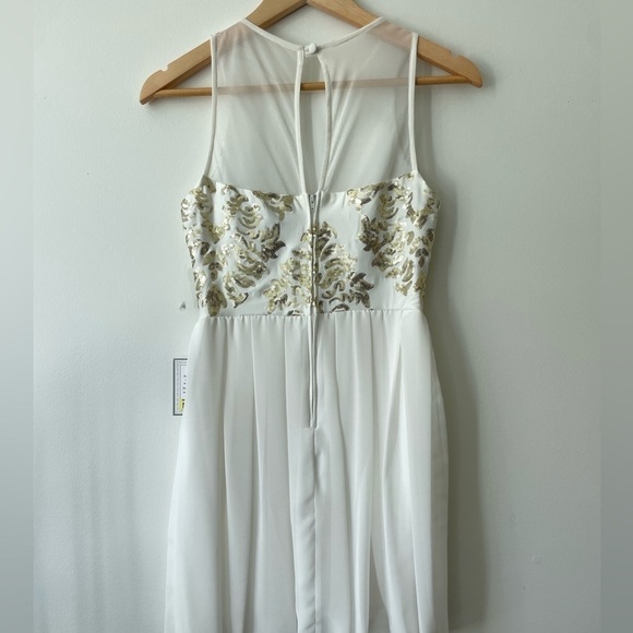 B. Darlin white chiffon dress with gold sequins. NWT. Size 5/6. - Picture 3 of 7